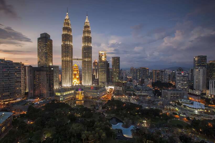 Kuala Lumpur: Private Walking Tour with a Local - Meeting points and how you’ll get around during the tour