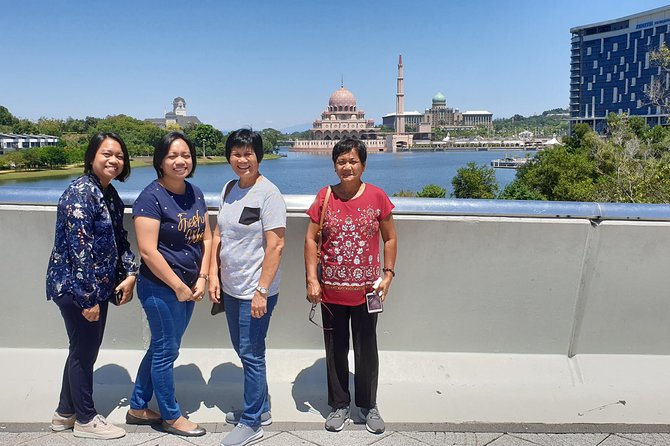 Kuala Lumpur Sightseeing - National Museum: Get the Story Before You Judge the City