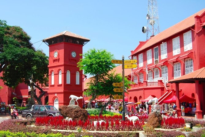Malacca Day Trip From Kuala Lumpur - Stop 6: Dutch Square for maroon colonial-style scenes
