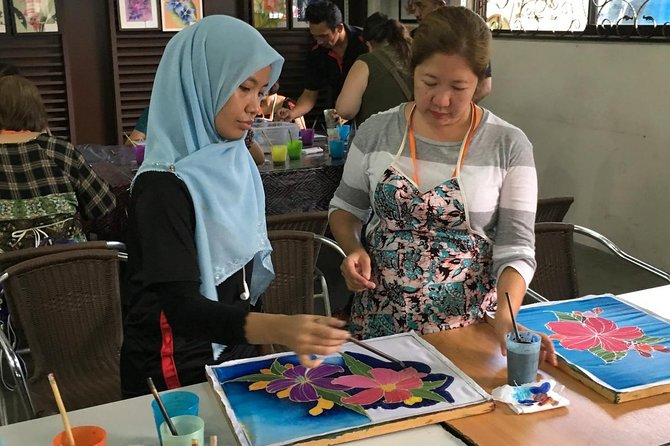 Malaysian Batik Experience-Handkerchief - Coloring with dyes: where your choices really show