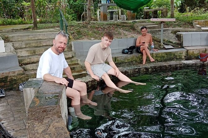 MALAYSIAN CULTURE, TRADITION and NATURE TOUR (All in One Day) - Hot Springs Selayang and Kanching Falls: The Nature Half of Your KL Day