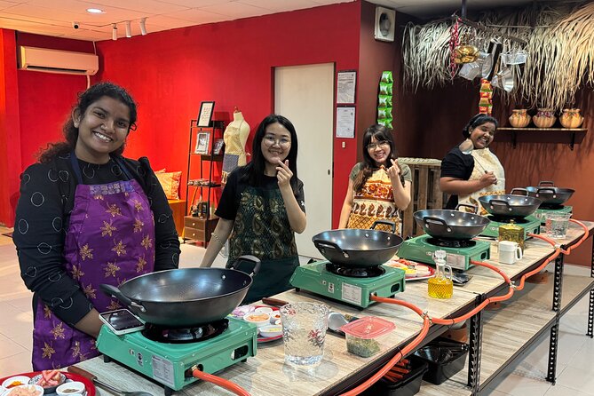 Malaysian Hands-On Cooking Class : Masala Medley - Pakora First: Crisp Appetizers and Early Wins