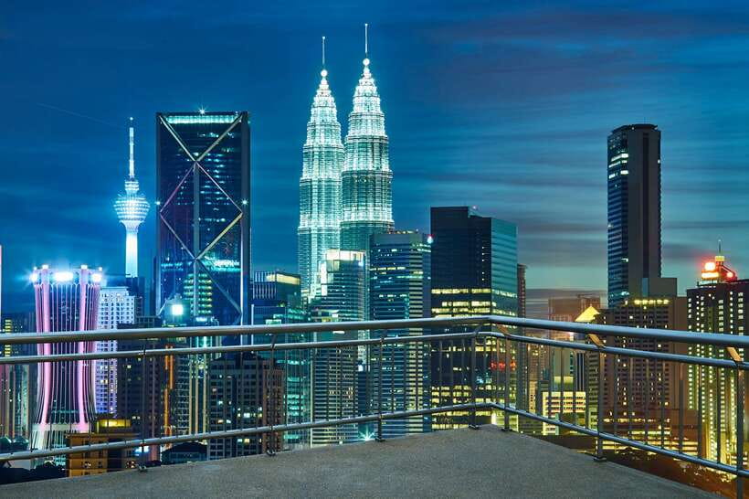 Night Tour of Petronas Twin Towers, Kuala Lumpur - Entering the Petronas Twin Towers observation desk and Sky Bridge