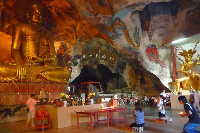 Orang Utan Island Day Tour (Private) - Sam Poh Tong Cave Temple: limestone caves and a giant golden Buddha