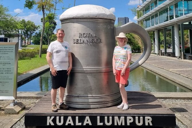 Perfect Day: Kuala Lumpur City, Batu Caves & Fireflies Tour - Bukit Melawati and Kuala Selangor Firefly Park: the night boat ride payoff