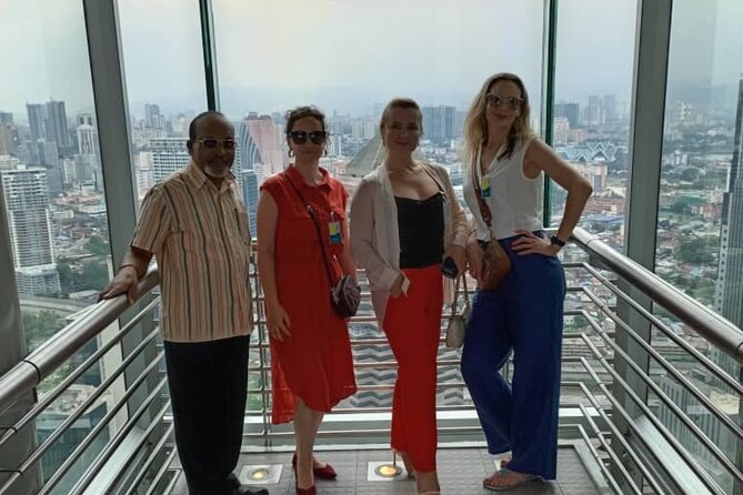 Petronas Twin Tower Skybridge View & Dining Experience Tour with Local Host - Petrosains Discovery Centre: hands-on science that fits real families