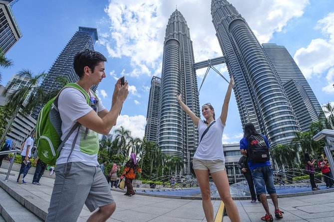 Petronas Twin Tower Tickets & Top Ten Wonder of Kuala Lumpur Tour - Batu Caves first: temples and carvings in a short stop