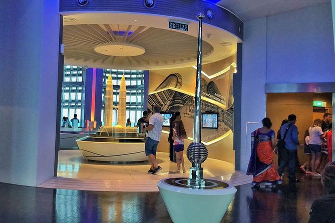Petronas Twin Towers & Kuala Lumpur Tower Observation Deck Ticket - Timing your climb: day, sunset, and why rain matters
