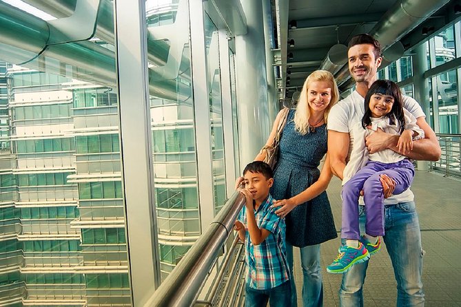 Petronas Twin Towers Skybridge and Kuala Lumpur City Tour - Petronas Skybridge and Observation Deck: the main event