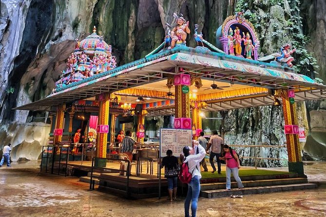Private Batu Caves, National Mosque & Religious Tour with Lunch - Central Market Kuala Lumpur: souvenirs with a guide in your corner