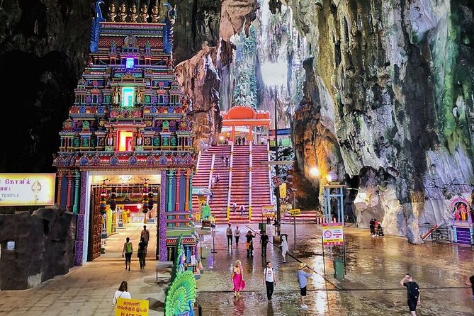 Private Half-Day Batu Caves and Cutural Tour in Kuala Lumpur - Central Market: souvenirs and handicrafts without losing the day