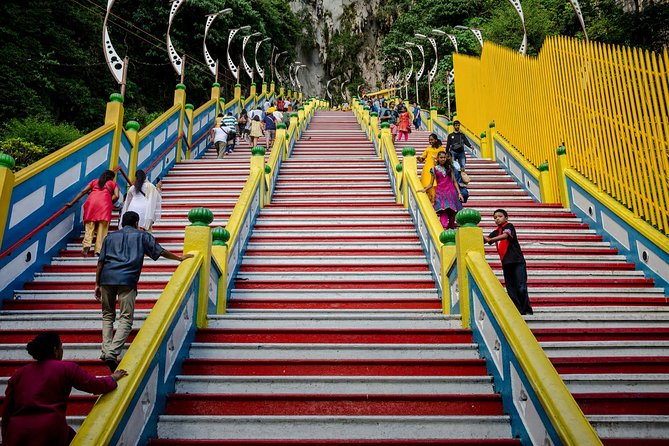 Private Half-Day Kuala Lumpur Culture And Communities Exploration Tour - Thean Hou Temple: six tiers of Chinese temple architecture