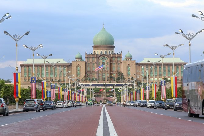 Private Half-Day Putrajaya Tour with Lake Cruise from Kuala Lumpur - Morning vs afternoon: choosing the right departure for comfort