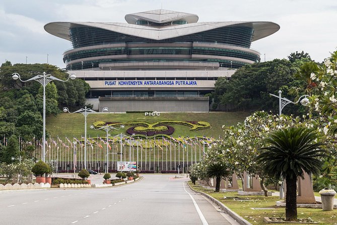 Private Half-Day Putrajaya Tour with Lake Cruise from Kuala Lumpur - Putrajaya Lake cruise: cool breezes and photos that actually show the city