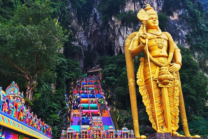 Private Half-Day Temples and Cultural Tour in Kuala Lumpur - A Sikh Gurdwara Stop, Then Petaling Street Market for Real KL Energy