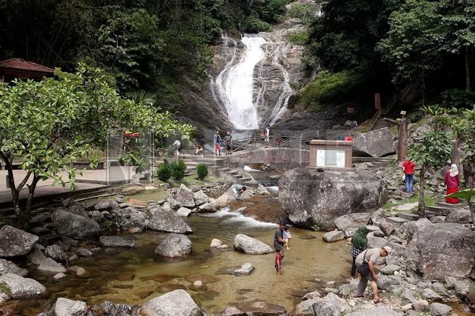 Private Kanching Waterfalls with Batu Caves & Ramayana Caves Tour - Batu Caves: Limestone Age, Shrine Stops, and What to Look For