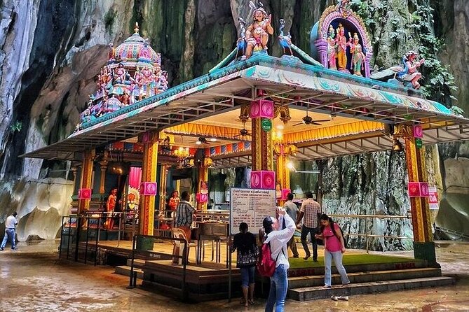 Private Shore Excursion from Klang Port to KL city tour - National Monument and the story in bronze
