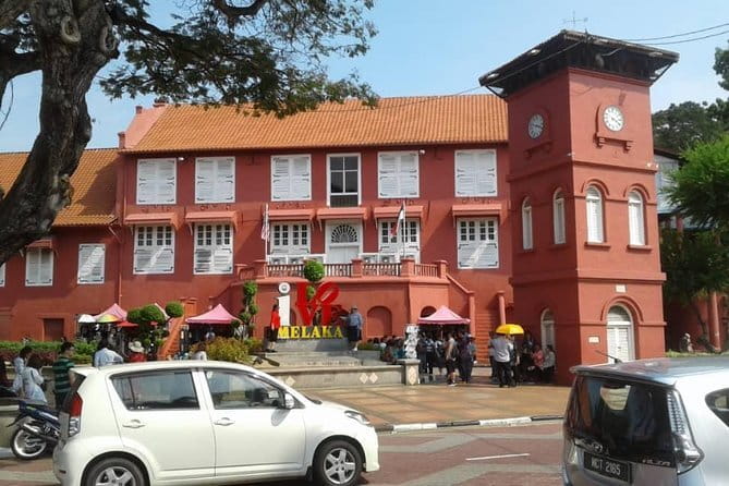 Private Tour: 3 in 1 Day Trip to Batu Caves, Bukit Melawati & Fireflies - Pacing tips for an 8-hour cultural-and-night combo
