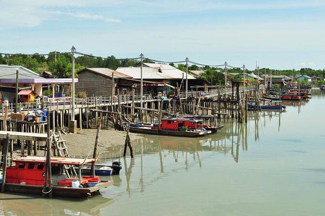 Private Tour: Crab Island Sightseeing Boat Ride and Seafood Lunch - Price and Value for a 4-Hour Private Day