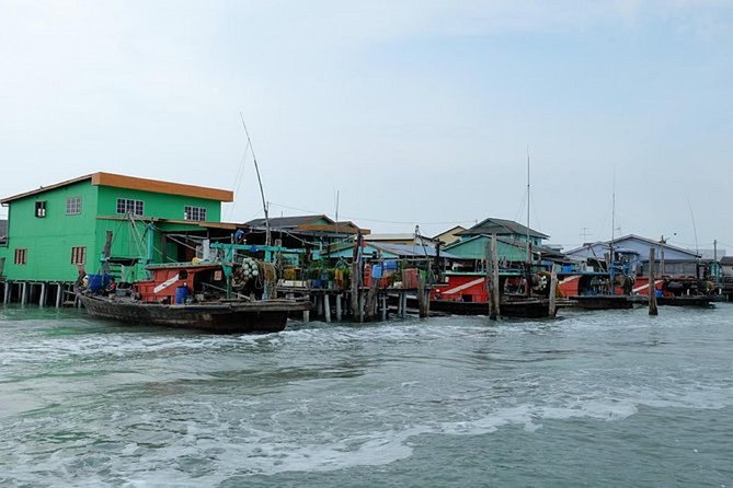 Private Tour: Crab Island Sightseeing Boat Ride and Seafood Lunch - Who This Tour Fits Best (and Who Might Want More Time)