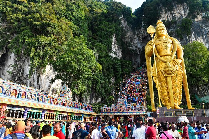 Private Tour Kuala Lumpur with Petronas Twin Towers Observation Deck & Batu Cave - Petronas Twin Towers Observation Deck at 170m: Worth the Ticket Inclusion