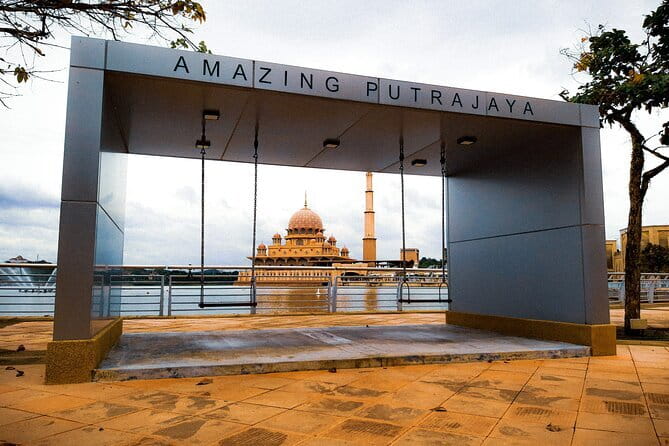 Putrajaya Tour From Kuala Lumpur Includes Batu Caves - How this Putrajaya and Batu Caves day trip fits a tight schedule
