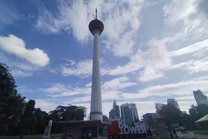 Putrajaya Tour From Kuala Lumpur Includes Batu Caves - Millennium Monument and Moroccan Pavilion for quick, satisfying visuals