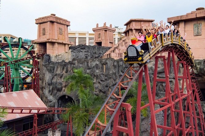 Sunway lagoon Theme Park - Waterpark with two levels: how to reach the taller area without wasting time