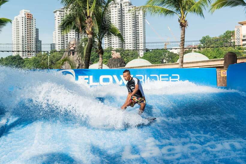 Sunway Lagoon Theme Park with Round-Trip Transfer - Pirate’s Revenge and the 360-degree thrill factor