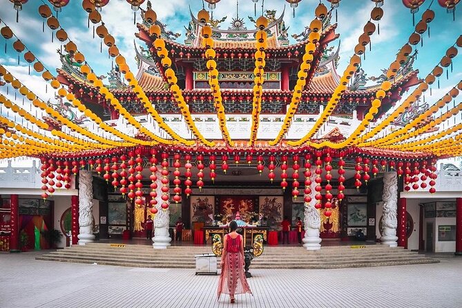 Ten Wonders Of Kuala Lumpur Shared Tour - Jadi Batik gallery stop: craft history in a short block