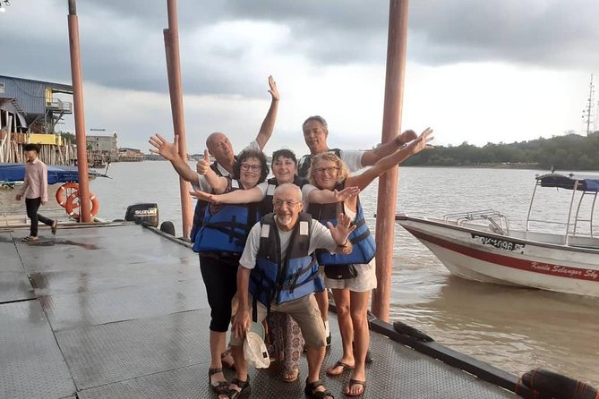 Twinkling Kuala Selangor Firefly Boat Tour from Kuala Lumpur - Sri Shakti Temple: quick timing, photo stop energy